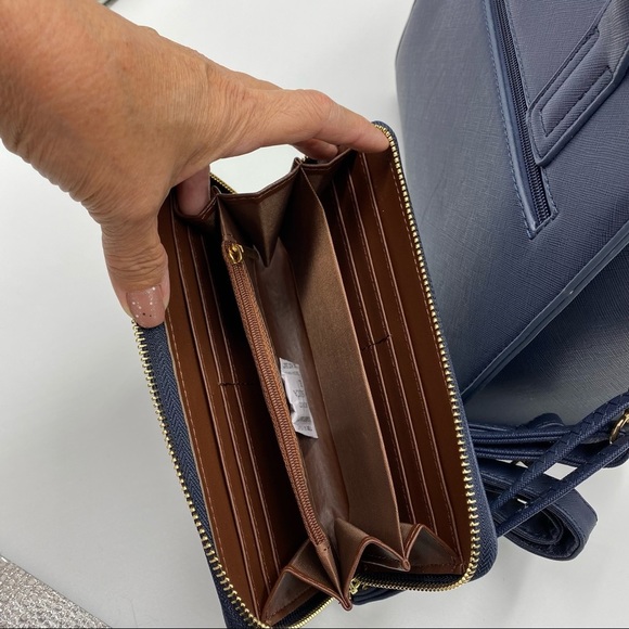 Emperia Los Ángeles, NY,, Two piece Bag - Picture 14 of 15